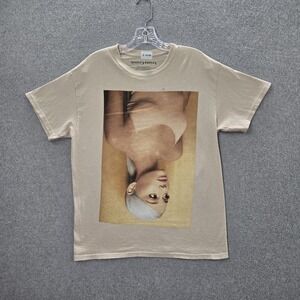 Ariana Grande Men Shirt M Beige Portrait Sweetener Graphic Print Short Sleeve
